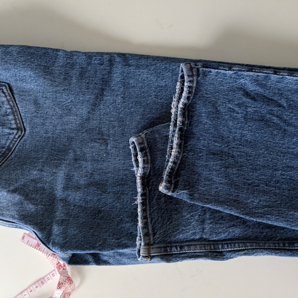 BNWOT Abercrombie and Fitch Dad Jeans - Picture 7 of 8